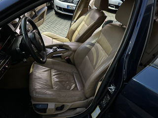 BMW 5 Series foto 8