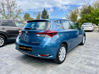 Toyota Auris foto 8