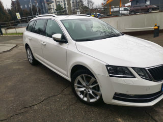 Skoda Octavia foto 1