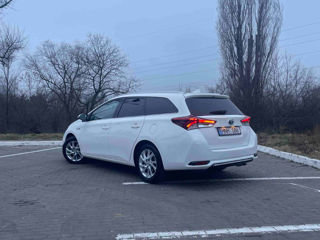 Toyota Auris foto 2