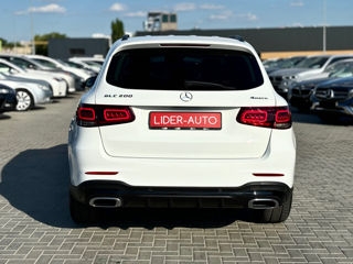 Mercedes GLC foto 5