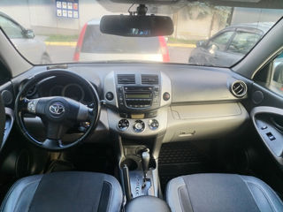 Toyota Rav 4 foto 6