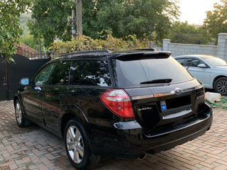 Subaru Outback foto 3