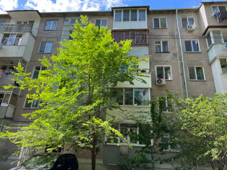 Apartament cu 2 camere, 50 m², Botanica, Chișinău foto 10
