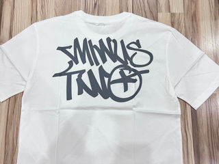 Minus two t-shirt foto 2