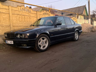 BMW 5 Series foto 5