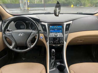 Hyundai Sonata foto 5