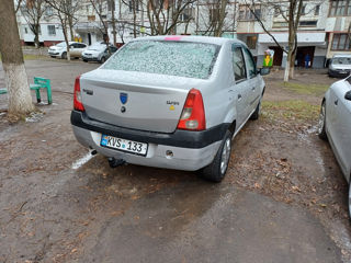 Dacia Logan foto 4