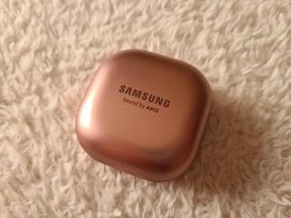 Samsung Galaxy Buds Live - 10/10, новые, весь комплект. foto 2