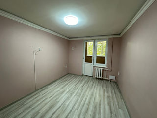 Apartament cu 2 camere, 55 m², Râșcani, Chișinău foto 3