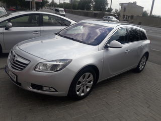 Opel Insignia foto 1