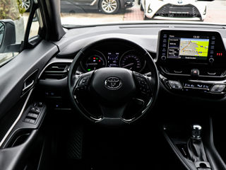 Toyota C-HR foto 8