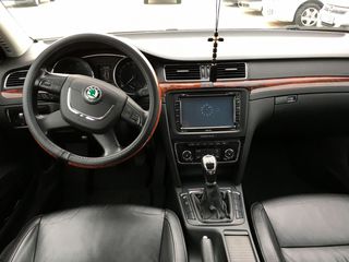 Skoda Superb foto 6