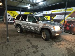 Jeep Grand Cherokee foto 2