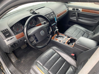 Volkswagen Touareg foto 8