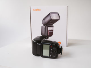 Вспышка Godox TT600