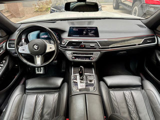 BMW 7 Series foto 8