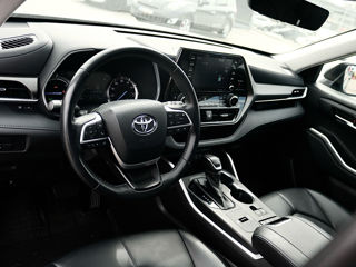 Toyota Highlander foto 12