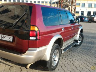 Mitsubishi Pajero Sport foto 4