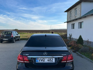 Mercedes E-Class foto 6