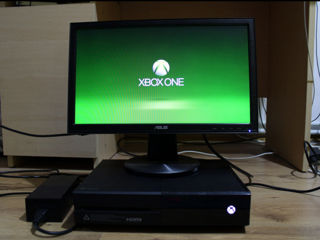 Vând Xbox One în stare bună/Продам Xbox One в хорошем состоянии foto 2