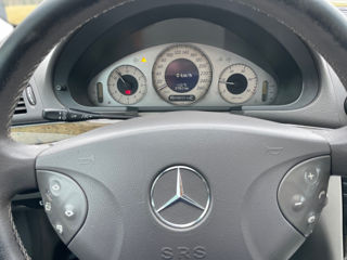 Mercedes E-Class foto 9