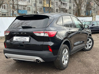 Ford Kuga foto 2