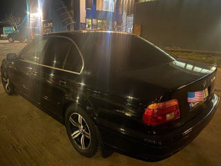 BMW 5 Series foto 3