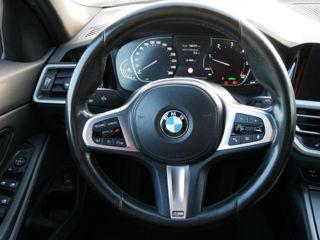 BMW 3 Series Touring foto 8