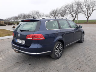 Volkswagen Passat foto 3