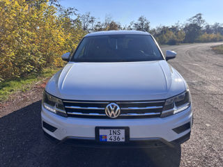 Volkswagen Tiguan foto 2