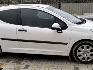 Peugeot 207 foto 4