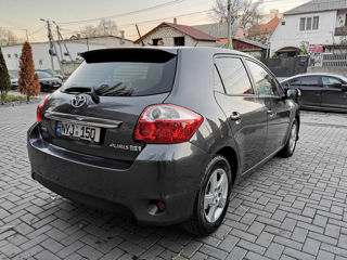 Toyota Auris foto 3