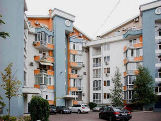 Apartament cu 4 camere, 120 m², Centru, Chișinău