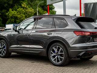 Volkswagen Touareg foto 3