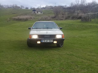 Audi 100 foto 8