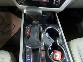 KIA Carnival foto 10