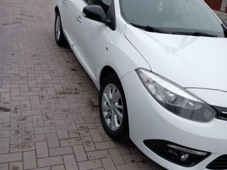 Renault Fluence foto 2