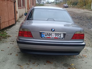 BMW 7 Series foto 4