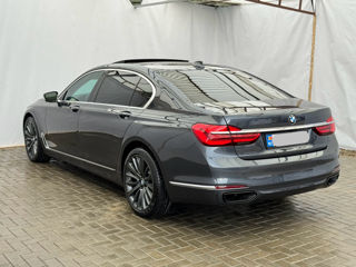 BMW 7 Series foto 6