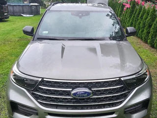 Ford Explorer foto 2