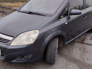 Opel Zafira foto 4