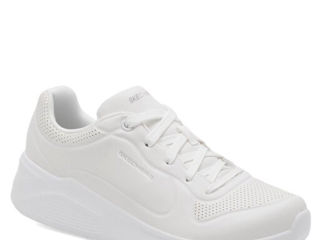 Sneakers albi dame. Marimea 38.