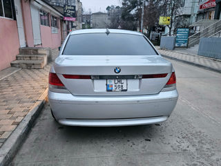 BMW 7 Series foto 2