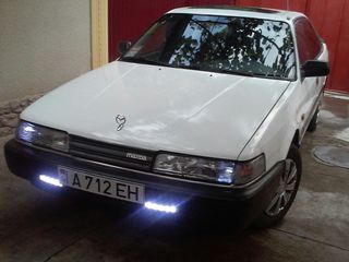 Mazda 626 foto 1