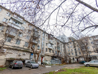 Apartament cu 2 odai, 45m2. Sec. Riscani. Str. Kiev!!! foto 1