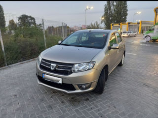 Dacia Logan foto 1