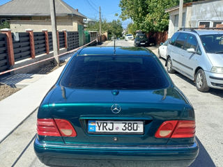 Mercedes E-Class foto 3