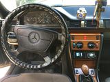 Mercedes Series (W124) foto 7