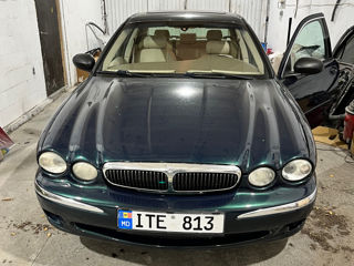 Jaguar X-Type